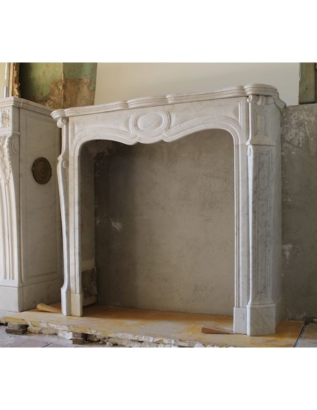 063 ANTIQUE LOUIS XV "POMPADOUR PIED GALBÉ" MANTEL IN WHITE CARRARA MARBLE