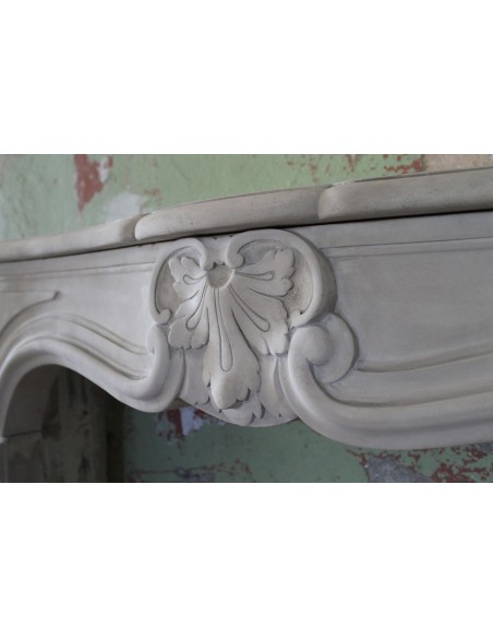 903 ANTIQUE "TRANSITION" FIREPLACE CARVED IN ELEGANT PIERRE DORÉE