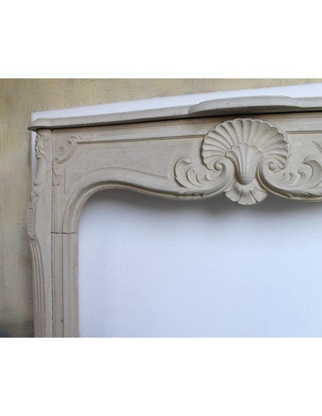 911 LARGE REGENCY FIREPLACE MANTEL CARVED IN PIERRE DORÉE DU BEAUJOLAIS STONE