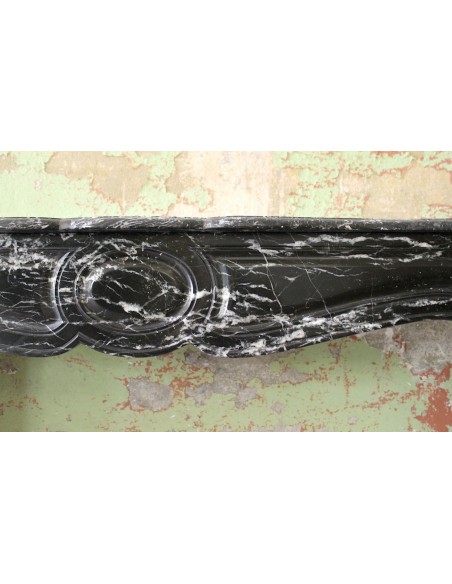 068 ORIGINAL LOUIS XV "POMPADOUR BOMBÉ" FIRE SURROUND IN BLACK AND WHITE MARQUINIA MARBLE