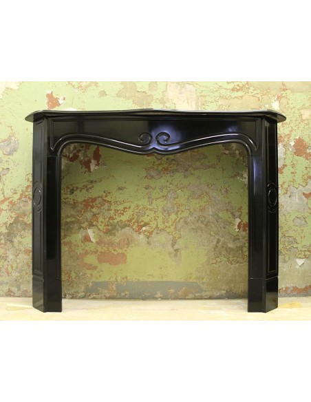 LOUIS XV “POMPADOUR” MANTEL IN LIGHT BAROQUE STYLE CARVED IN BLACK BELGIUM MARBLE