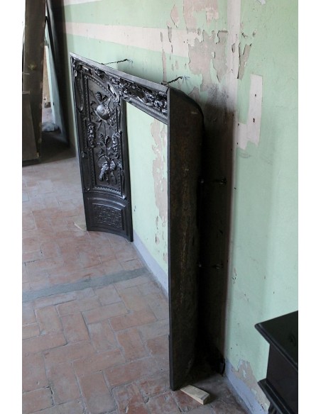 007 GH ANTIQUE GIANT CAST IRON FIREPLACE MANTEL