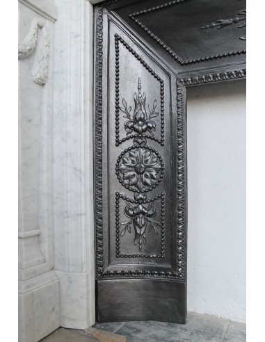 208 AG ANTIQUE MONUMENTAL LOUIS XVI "MACARON"...