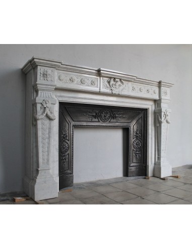 208 AG ANTIQUE MONUMENTAL LOUIS XVI "MACARON"...