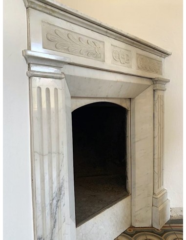 013 SMALL ART NOUVEAU FIREPLACE MANTEL IN WHITE...