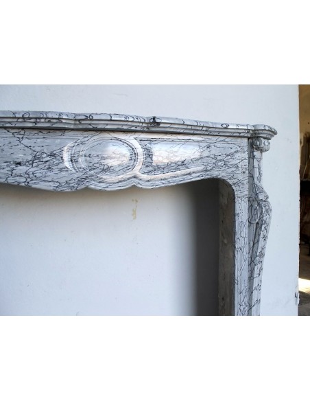 058 ANTIQUE LOUIS XV POMPADOUR "PIED GALBÉ" CARVED IN ITALIAN GREY "FIORITO" MARBLE