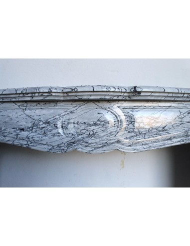 058 ANTIQUE LOUIS XV POMPADOUR "PIED GALBÉ"...