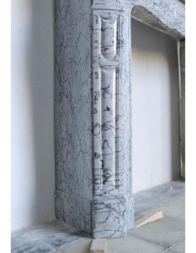 058 ANTIQUE LOUIS XV POMPADOUR "PIED GALBÉ"...