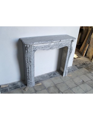 058 ANTIQUE LOUIS XV POMPADOUR "PIED GALBÉ"...