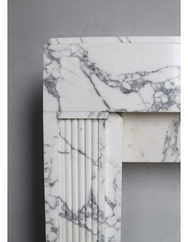 702 ART DECO FIREPLACE IN WHITE ARABESCATO MARBLE