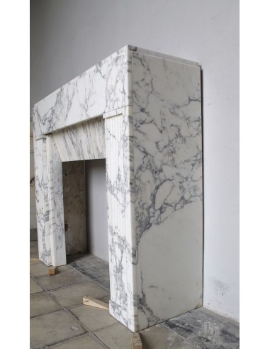 702 ART DECO FIREPLACE IN WHITE ARABESCATO MARBLE