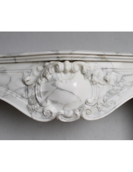 601 RARE ART NOUVEAU-STYLE "BOUCLES DE MER" FIREPLACE MANTEL IN SUPERB CLASSIC CALACATTA WHITE MARBLE