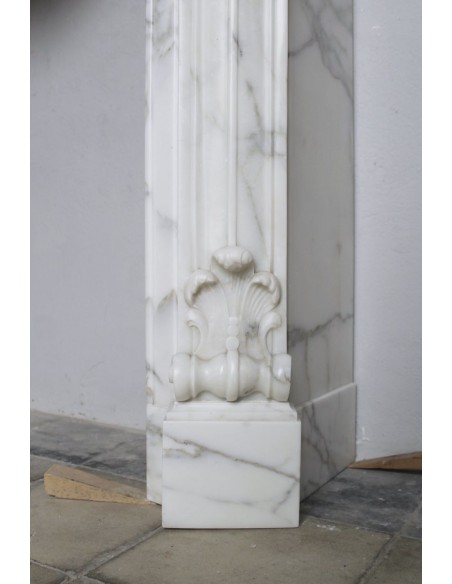 601 RARE ART NOUVEAU-STYLE "BOUCLES DE MER" FIREPLACE MANTEL IN SUPERB CLASSIC CALACATTA WHITE MARBLE