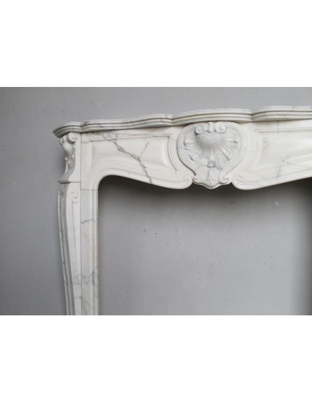 023 BIG "TROIS COQUILLES AMÉLIORÉ" FIREPLACE CARVED IN STATUARY ARABESCATO MARBLE, CALACATTA QUARRY