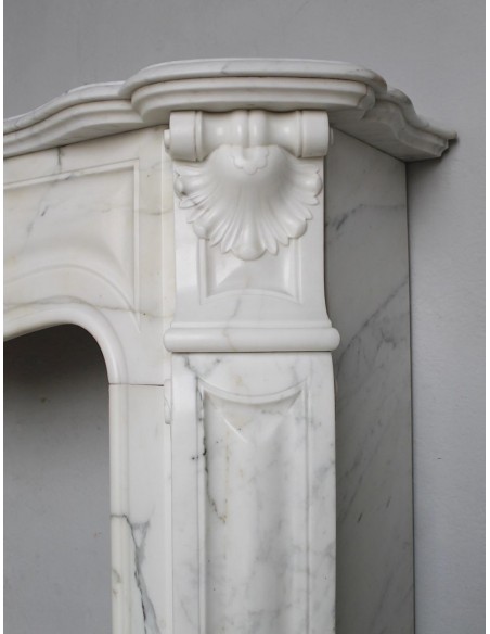 023 BIG "TROIS COQUILLES AMÉLIORÉ" FIREPLACE CARVED IN STATUARY ARABESCATO MARBLE, CALACATTA QUARRY