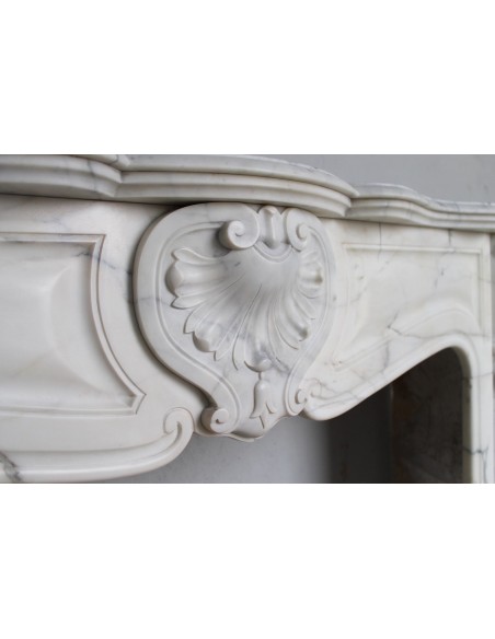 023 BIG "TROIS COQUILLES AMÉLIORÉ" FIREPLACE CARVED IN STATUARY ARABESCATO MARBLE, CALACATTA QUARRY