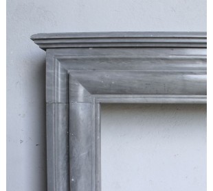 Antique Louis XIV Bleu Gris marble fireplace mantel. This fire surround has small size and great proportions. 2
