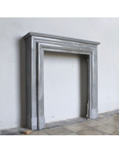 304 SMALL ANTIQUE LOUIS XIV "BOUDIN CARRÉ"...