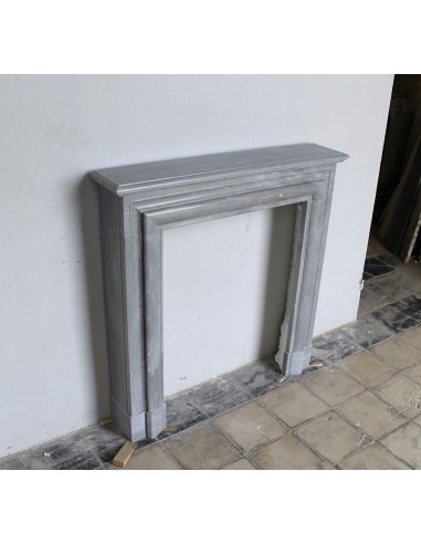 304 SMALL ANTIQUE LOUIS XIV "BOUDIN CARRÉ"...