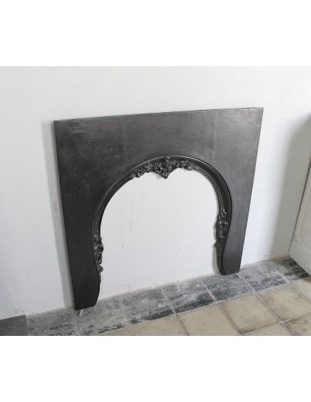 006 GH ANTIQUE MAJORELLE "OEIL DE BOEUF" CAST-IRON FIREPLACE MANTEL