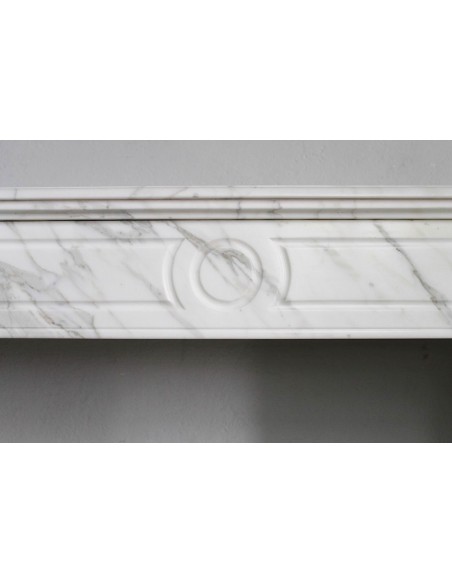 308 ANTIQUE LOUIS XIV "PARISIENNE" FIREPLACE MANTEL IN WHITE CALACATTA "CLASSIC" MARBLE