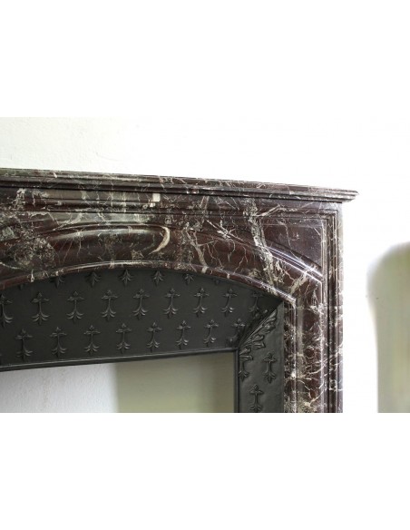 311 LOUIS XIV "BOUDIN ARRONDI" FIREPLACE MANTEL IN ROUGE LEVANTO MARBLE WITH ITS OWN ORIGINAL CAST IRON INSERT