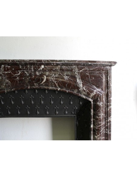 311 LOUIS XIV "BOUDIN ARRONDI" FIREPLACE MANTEL IN ROUGE LEVANTO MARBLE WITH ITS OWN ORIGINAL CAST IRON INSERT