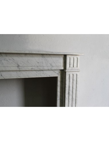 220 SMALL ANTIQUE LOUIS XVI "CANNELURE" MARBLE...