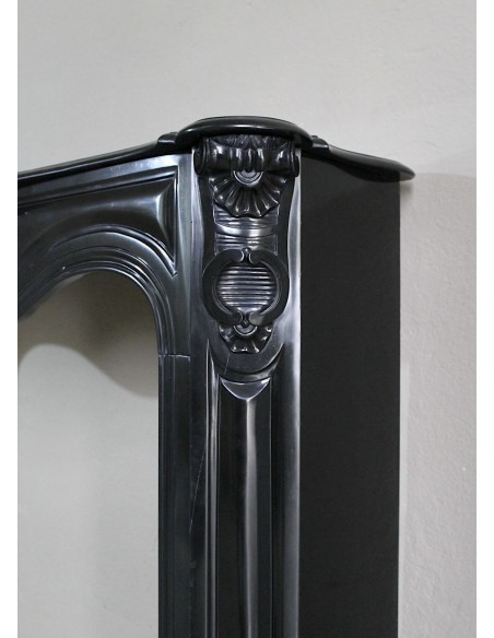 040 ANTIQUE ORIGINAL BAROQUE "TROIS COQUILLES AMÉLIORÉ" FIREPLACE MANTEL IN BLACK BELGIUM MARBLE