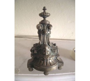 058 COPPIA DI ALARI NEOCLASSICI IN BRONZO E FERRO