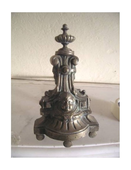 058 COPPIA DI ALARI NEOCLASSICI IN BRONZO E FERRO