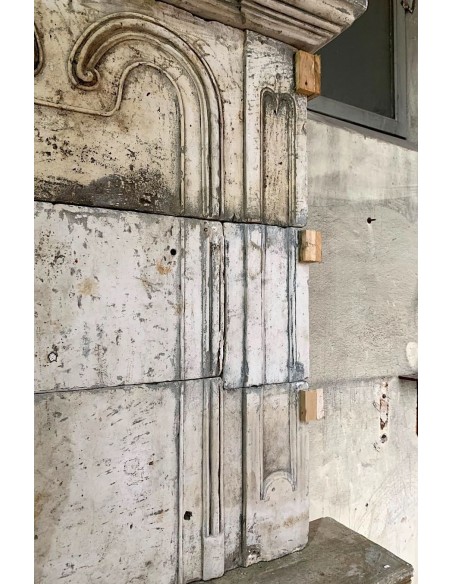 902 IMPORTANT "TRUMEAU" FIREPLACE MANTEL CARVED IN CAEN STONE