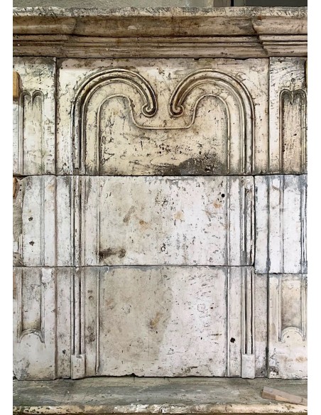 902 IMPORTANT "TRUMEAU" FIREPLACE MANTEL CARVED IN CAEN STONE
