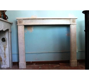 Antique Louis XVI "Deux Roses" fireplace mantel carved in white Carrara marble 2