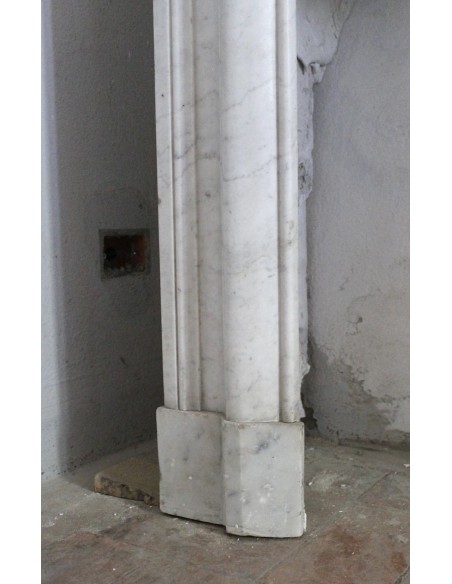 300 ANTIQUE LOUIS XIV "BOUDIN" FIREPLACE MANTEL IN WHITE CARRARA MARBLE