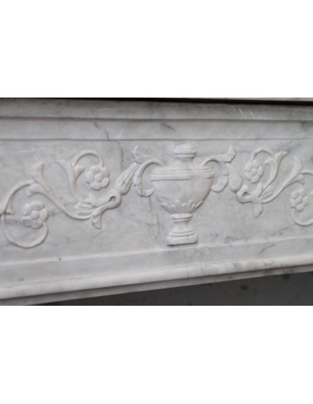 236 LARGE ANTIQUE LOUIS XVI FIREPLACE MANTEL CARVED IN WHITE CARRARA MARBLE WITH GREEN ALPS INLAYS