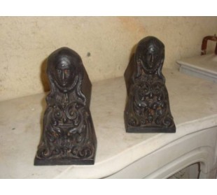 020 "FIGURINES" IN GHISA D'ARTE PER CAMINETTO