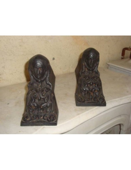 020 "FIGURINES" IN GHISA D'ARTE PER CAMINETTO