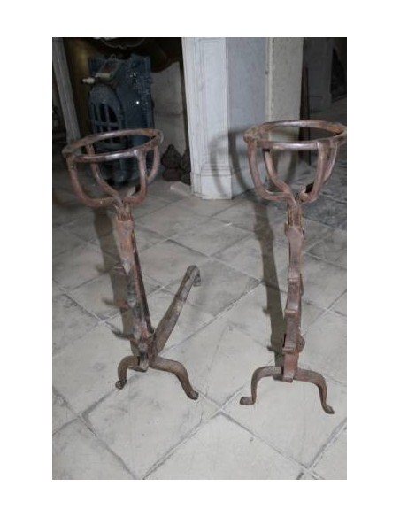 018 MONUMENTALE COPPIA DI ALARI PER CAMINO