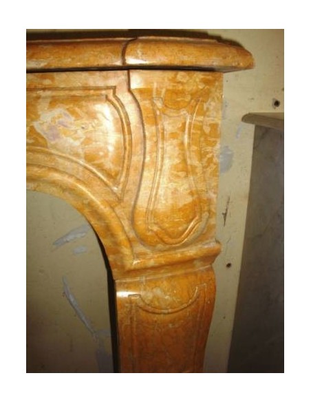 605 ART NOUVEAU FIREPLACE MANTEL IN YELLOW "GIALLO REALE" MARBLE