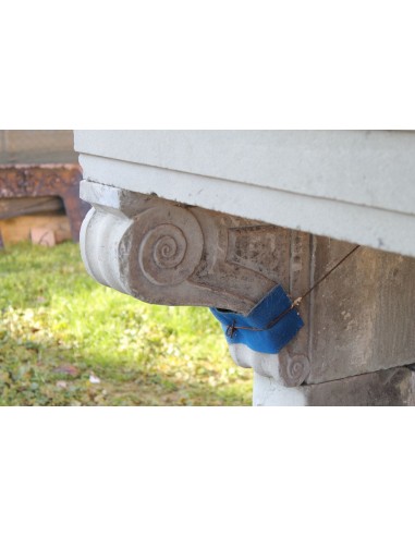 901 AG LARGE AND GENUINE ITALIAN SANDSTONE...