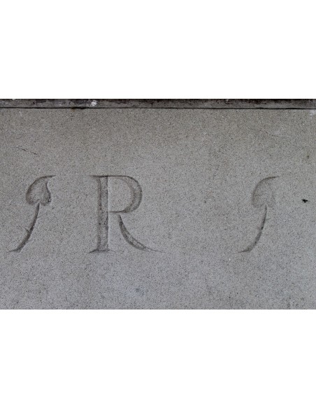 901 AG LARGE AND GENUINE ITALIAN SANDSTONE FIREPLACE WITH BLAZON