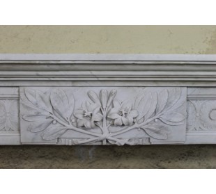 Antique Monumental and exceptional fireplace mantel carved in White Statuary Carrara marble that you can find in Versailles. 2