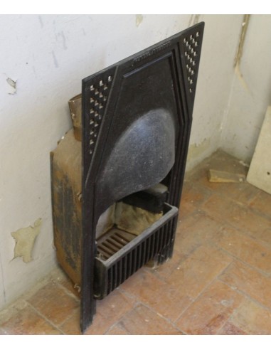 704 GH SMALL ART DECO CAST IRON FIREPLACE...