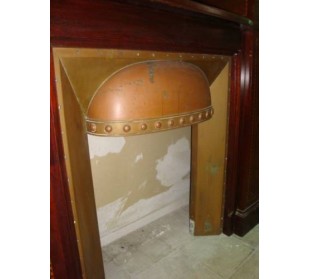 Antique Art Deco fireplace mantel coming from England. This antique English fire surround is carved in Mahogany wood. 2