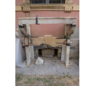 Antique large "Champagnard" fireplace mantel carved out of "Pierre Dorée" stone, for classy country houses. 2